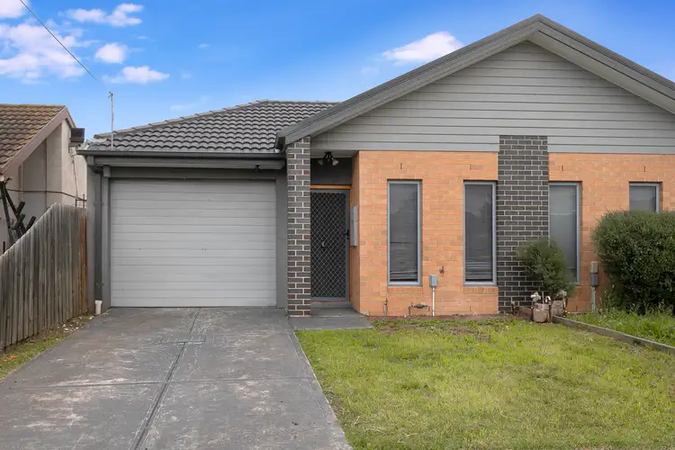 15 Guest Avenue, Albanvale VIC 3021
