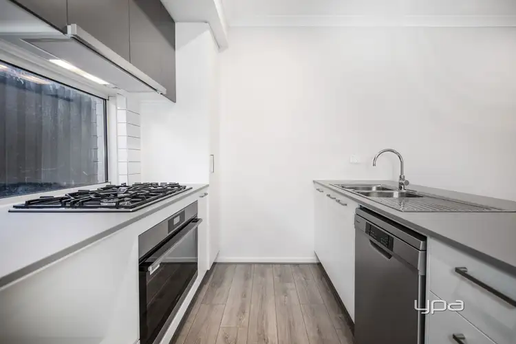 Sixth view of Homely house listing, 6 Newfoundland Circuit, Bonnie Brook VIC 3335