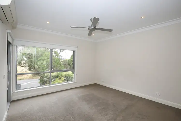 Fifth view of Homely house listing, 2/2 Avard Court, Berwick VIC 3806