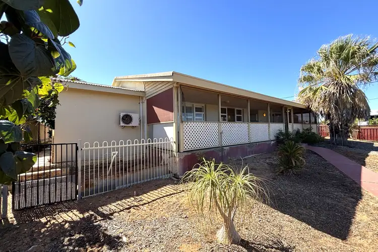 11 Hammond Street, South Carnarvon WA 6701