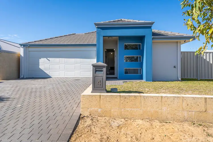 4 Cooralya Avenue, Golden Bay WA 6174