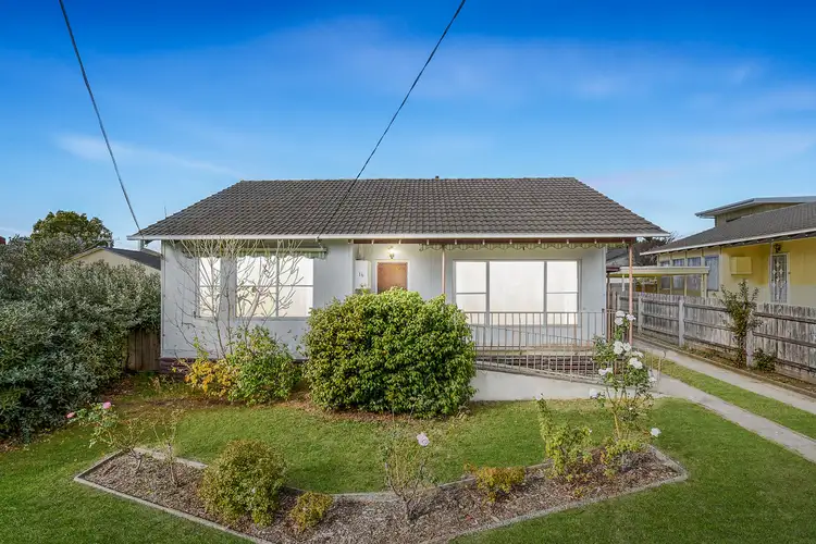 16 Ti-Tree Drive, Doveton VIC 3177