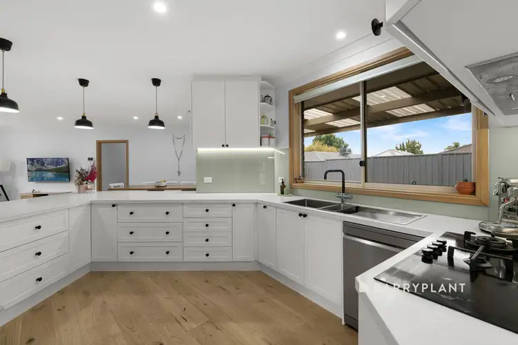 Fifth view of Homely house listing, 5 Garrett Court, Narre Warren VIC 3805