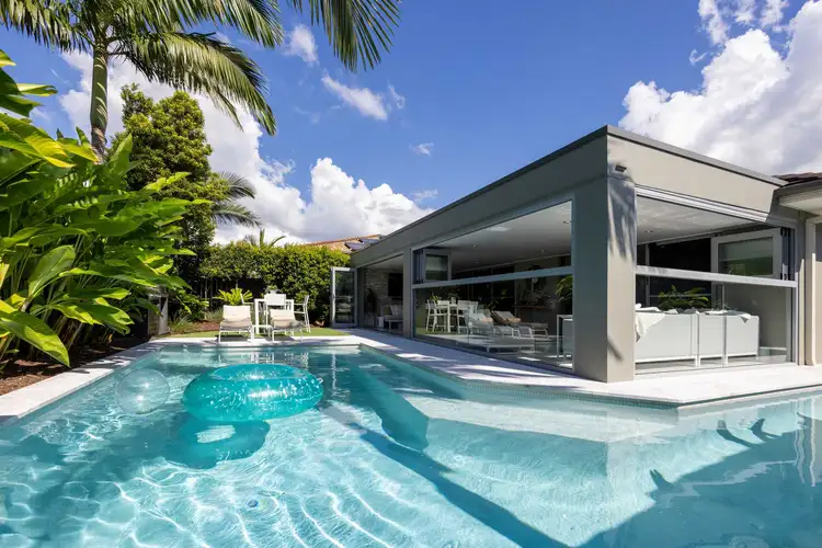 9129 Peter Senior Drive, Hope Island QLD 4212