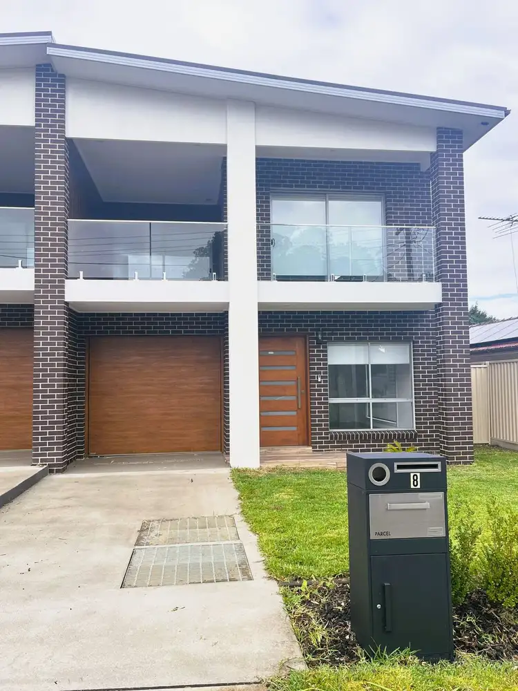 8 Scott Street, Toongabbie NSW 2146