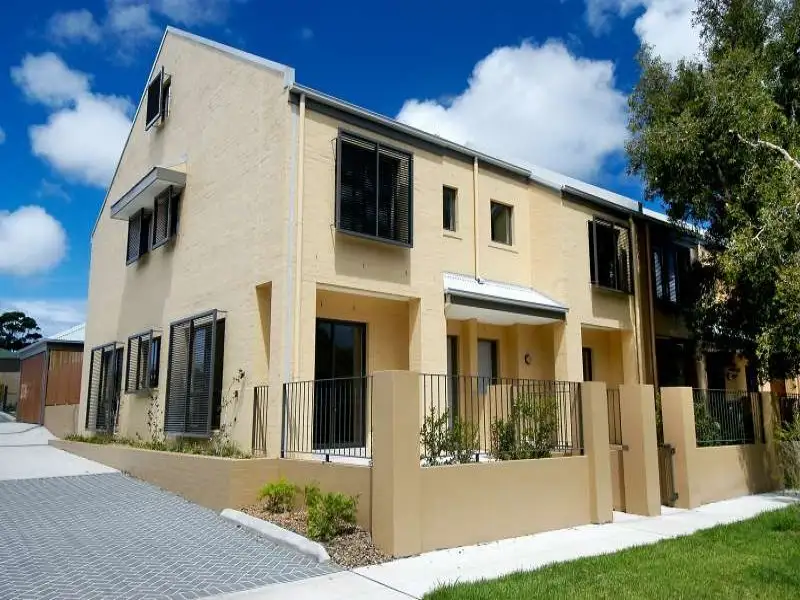 Main view of Homely townhouse listing, 18/25 Chelmsford Avenue, Botany NSW 2019