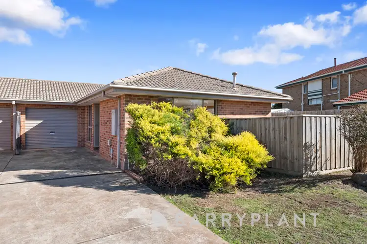 1/4 Asquith Place, Melton West VIC 3337