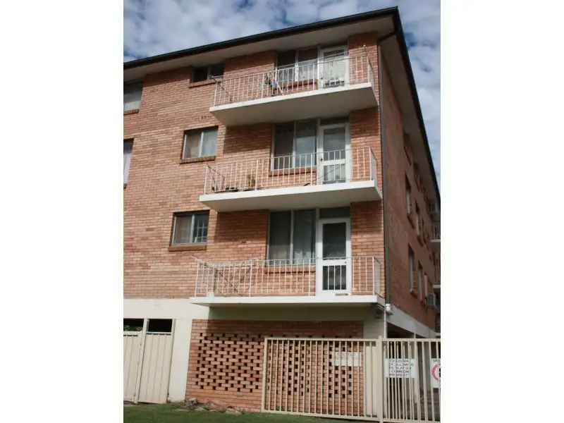 Main view of Homely unit listing, 10/132-134 Lansdowne Road, Canley Vale NSW 2166