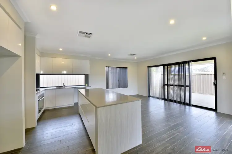 Third view of Homely house listing, 6 Wentworth Heights, Meadow Springs WA 6210