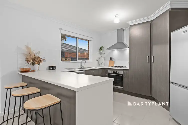 Fourth view of Homely house listing, 8 Insignia Crescent, Berwick VIC 3806