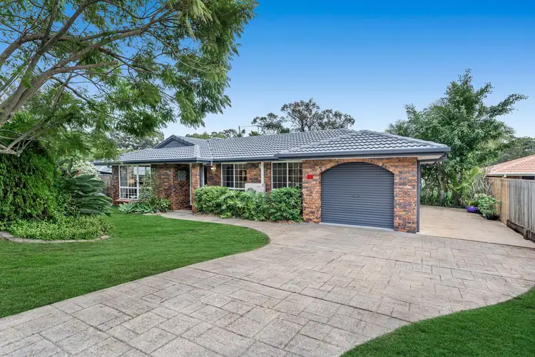 10 Penguin Street, Wellington Point QLD 4160