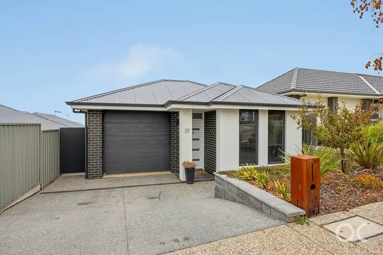 17 Edmonds Road, Seaford Heights SA 5169