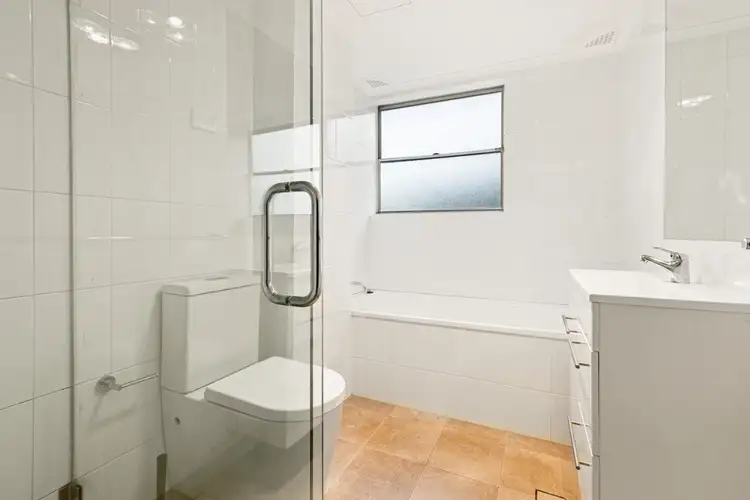 Fourth view of Homely unit listing, 8/3-7 Bariston Avenue, Cremorne NSW 2090