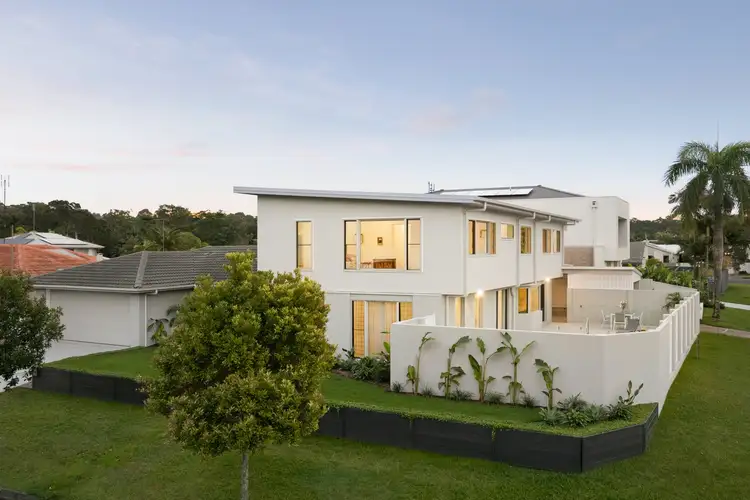 2 Applegin Court, Mooloolaba QLD 4557