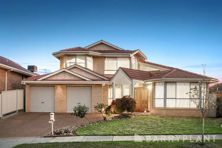 2 Fishburn Court, Mill Park VIC 3082