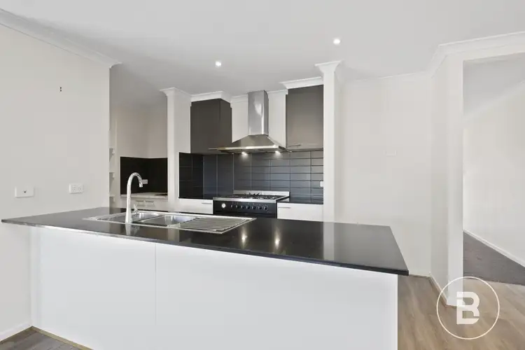 Fourth view of Homely house listing, 10 Shamrock Court, Maryborough VIC 3465
