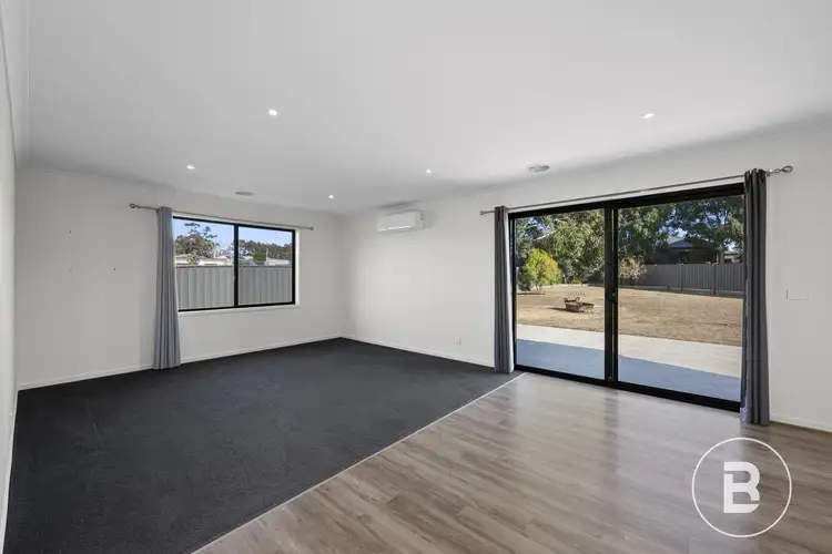 Sixth view of Homely house listing, 10 Shamrock Court, Maryborough VIC 3465