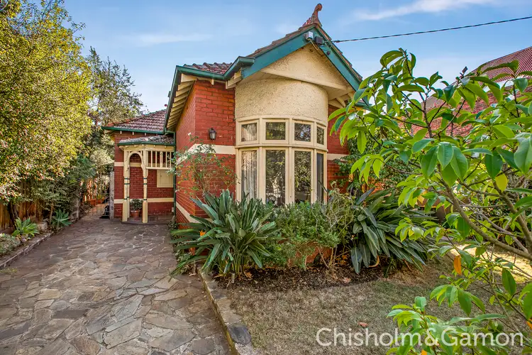 4 Beach Avenue, Elwood VIC 3184