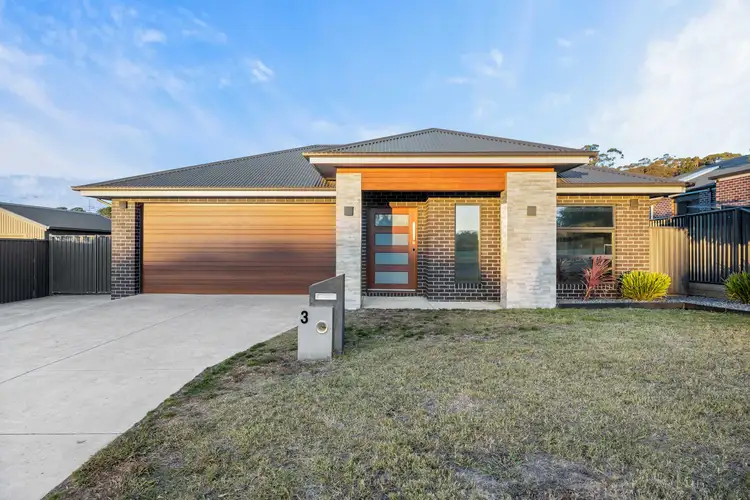 3 Hill Top Road, Brown Hill VIC 3350