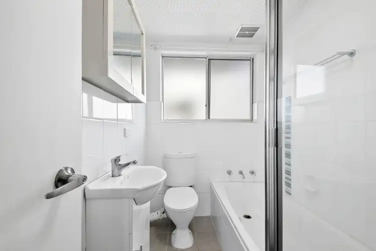 Fourth view of Homely unit listing, 2/17 Richmond Avenue, Dee Why NSW 2099