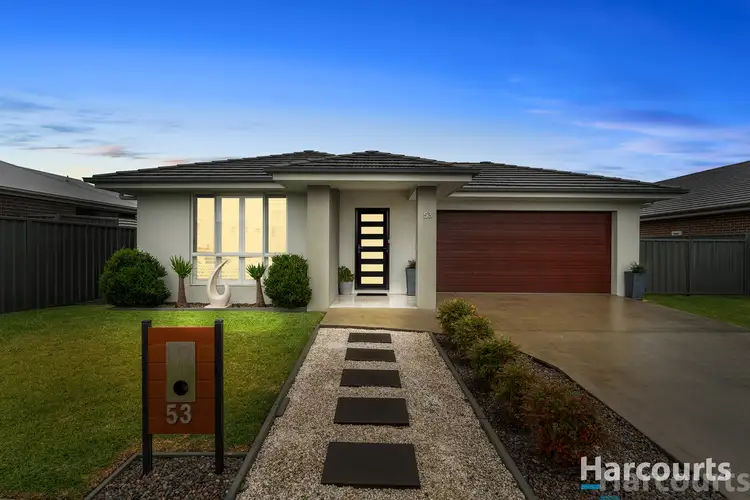 53 Floresta Crescent, Cameron Park NSW 2285