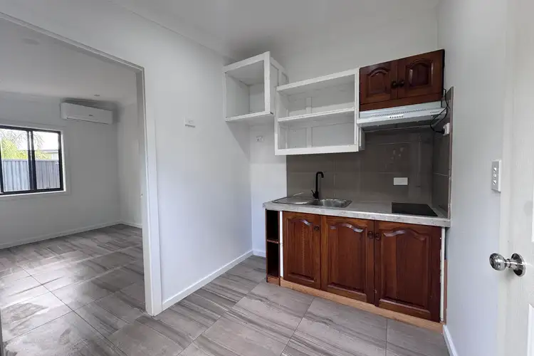 13B1 Chesham Parade, Glenfield NSW 2167