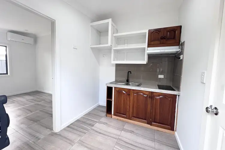 13B1 Chesham Parade, Glenfield NSW 2167