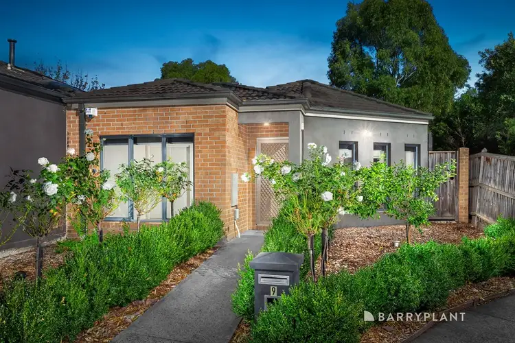 9 Deliza Walk, South Morang VIC 3752