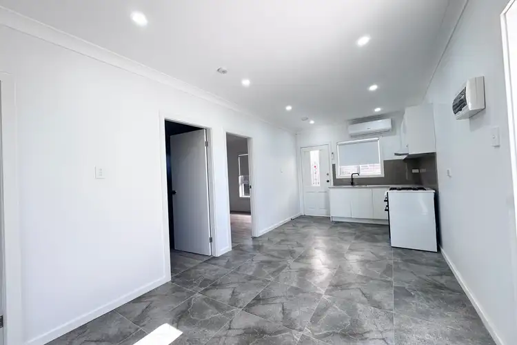 13C1 Chesham Parade, Glenfield NSW 2167