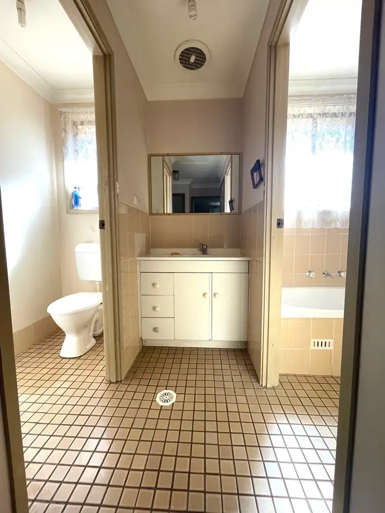 Fifth view of Homely house listing, 18 Kirsty Crescent, Hassall Grove NSW 2761