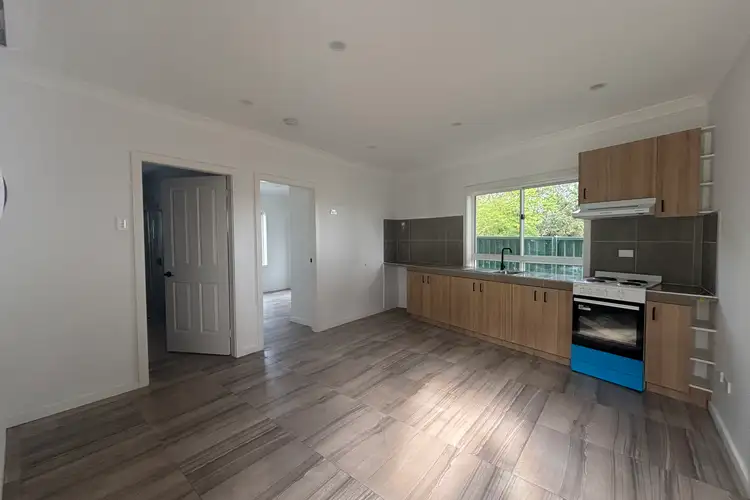 13C2 Chesham Parade, Glenfield NSW 2167