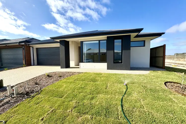 15 Singleton Circuit, Armstrong Creek VIC 3217