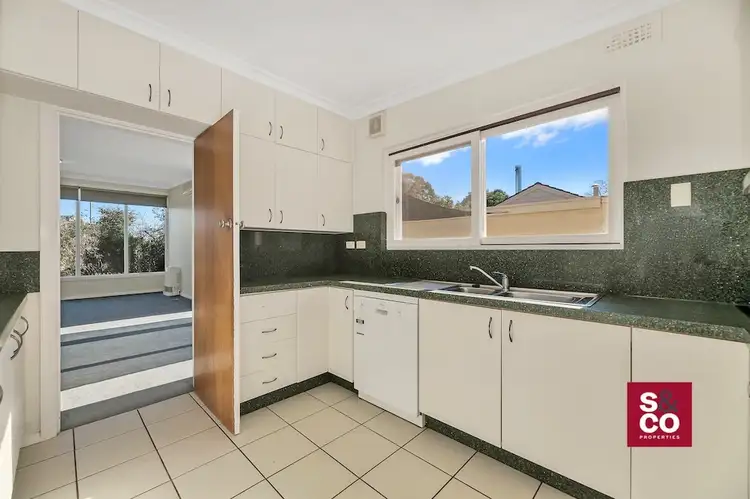 Fifth view of Homely house listing, 32 Hopetoun Circuit, Deakin ACT 2600