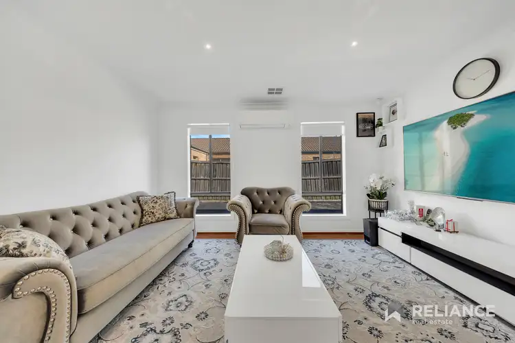 Second view of Homely house listing, 32 Barmera Way, Truganina VIC 3029