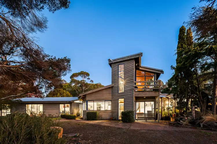 17 Swan Point Esplanade, Swan Point TAS 7275