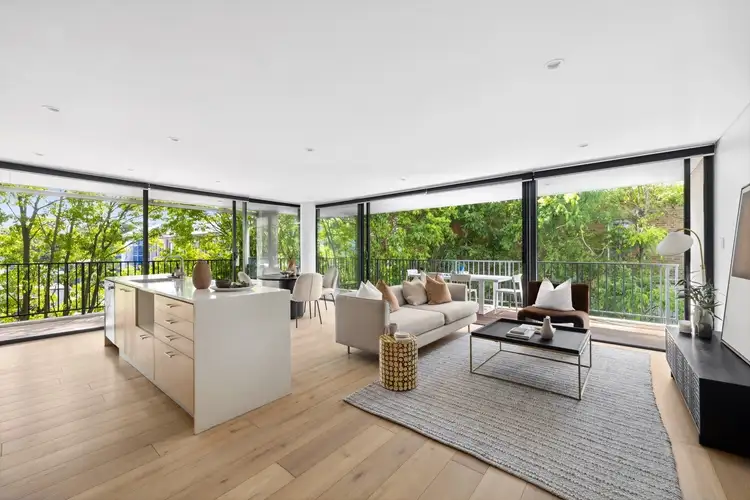 4301/88-98 King Street