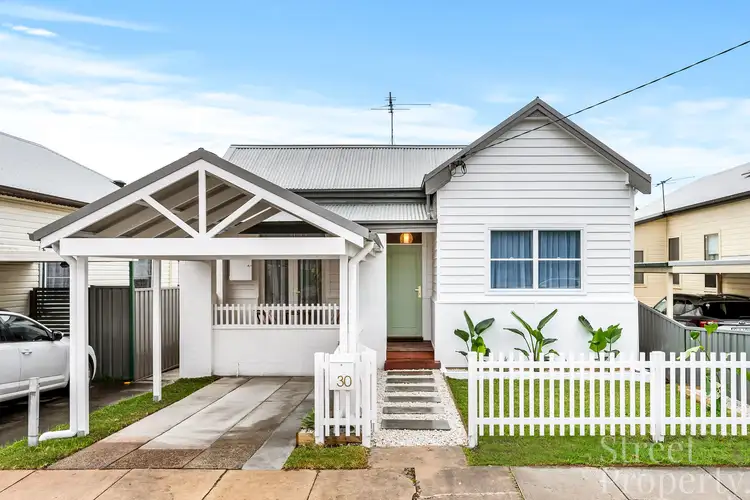 30 Nile Street, Mayfield NSW 2304