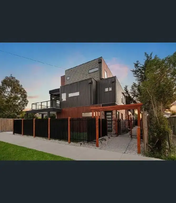 2/305 Bell Street, Bellfield VIC 3081