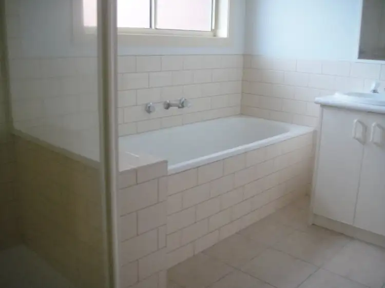 Fifth view of Homely house listing, 2/4 Servante Street, Sunshine VIC 3020