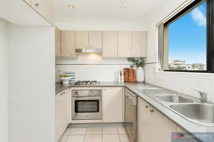 Fourth view of Homely apartment listing, 27/11 Sturdee Parade, Dee Why NSW 2099
