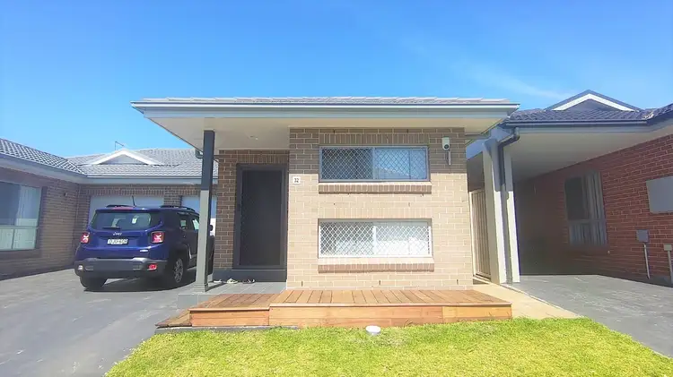 32 Waring Crescent, Plumpton NSW 2761