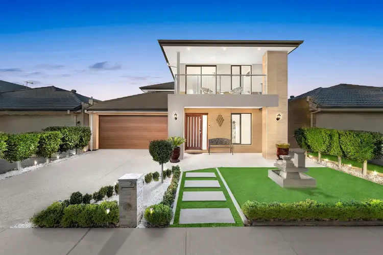 29 Beachview Parade, Sanctuary Lakes VIC 3030