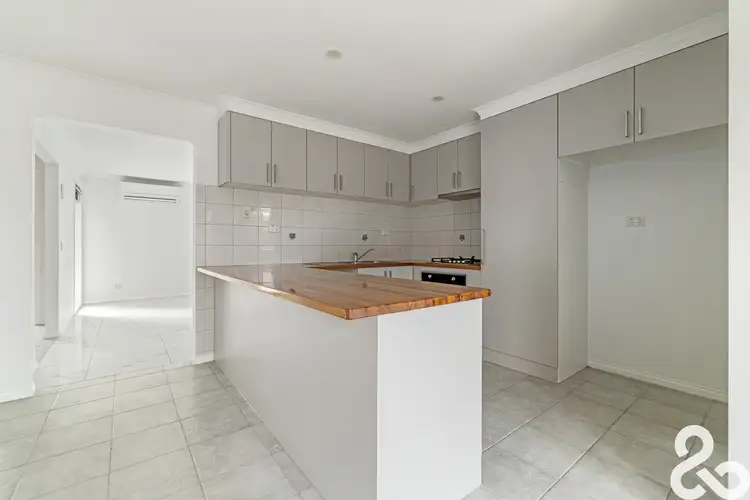 Third view of Homely unit listing, 2/156 Casey Drive, Lalor VIC 3075