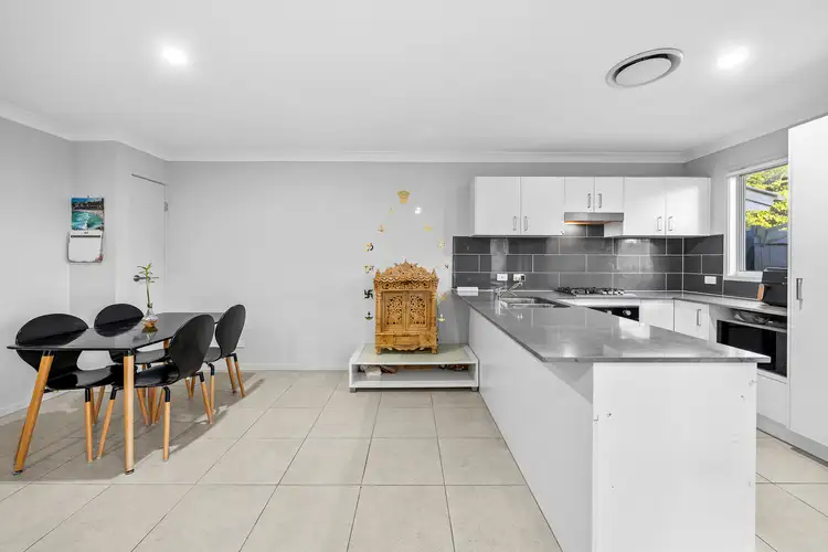 Sixth view of Homely townhouse listing, 27/28 Diane Court, Calamvale QLD 4116