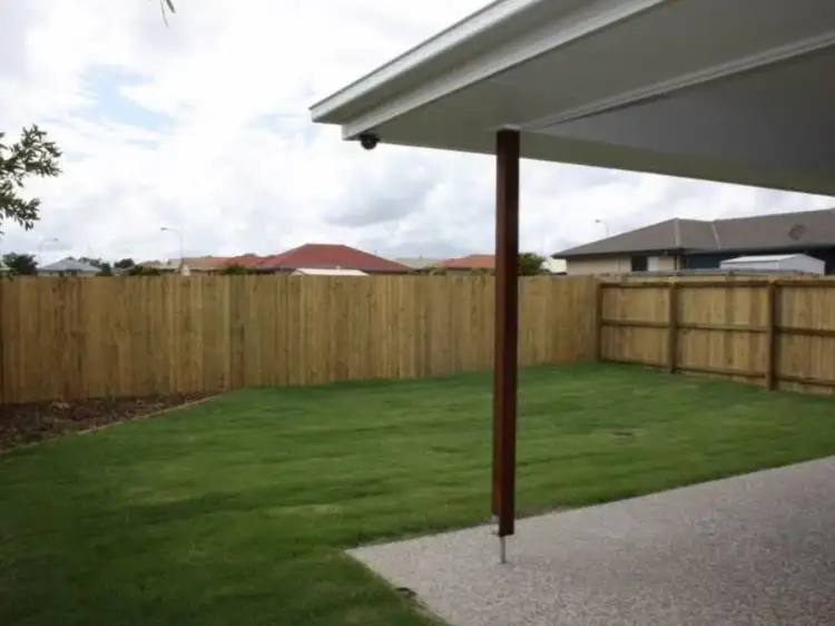 Fifth view of Homely semi-detached listing, 1/18 Banksia Drive, Raceview QLD 4305
