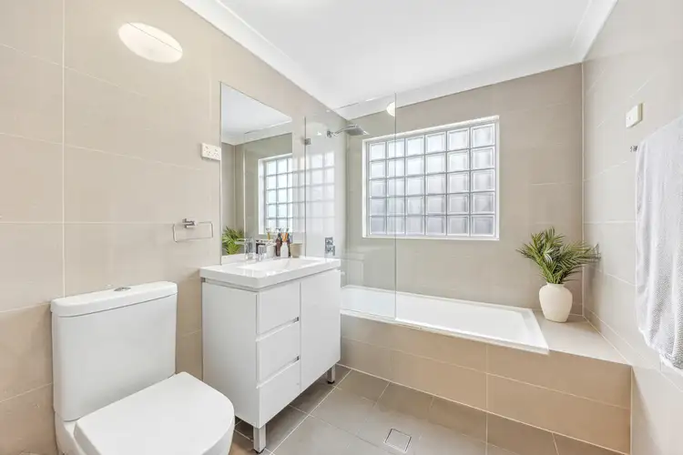 Fifth view of Homely apartment listing, 7/10 William Street, Double Bay NSW 2028