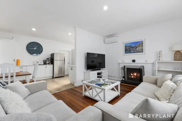 Second view of Homely house listing, 2/8 Cherylnne Crescent, Kilsyth VIC 3137