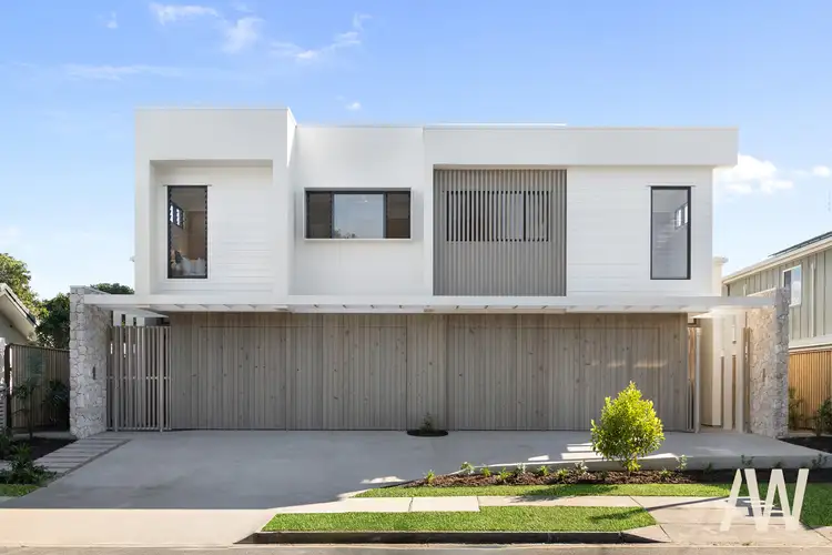 2/154 Oceanic Drive, Warana QLD 4575