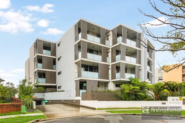 301/8-9 Harvey Place, Toongabbie NSW 2146