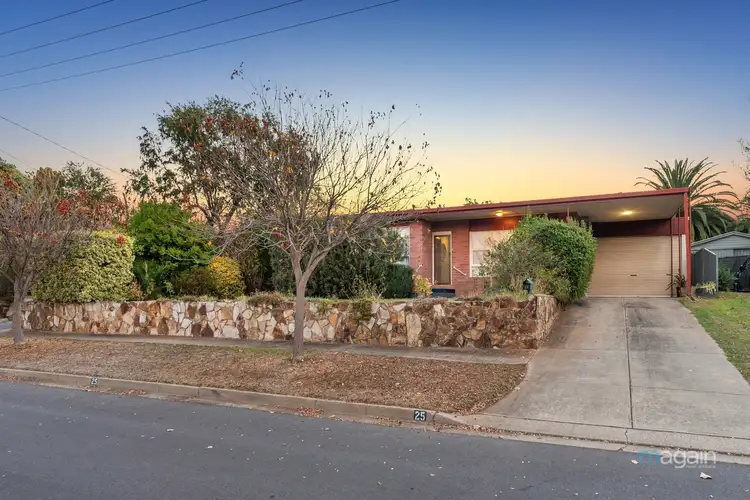 25 Saphire Road, Morphett Vale SA 5162